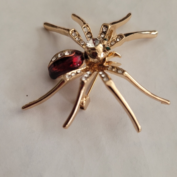 Spider Pin - Picture 2 of 3